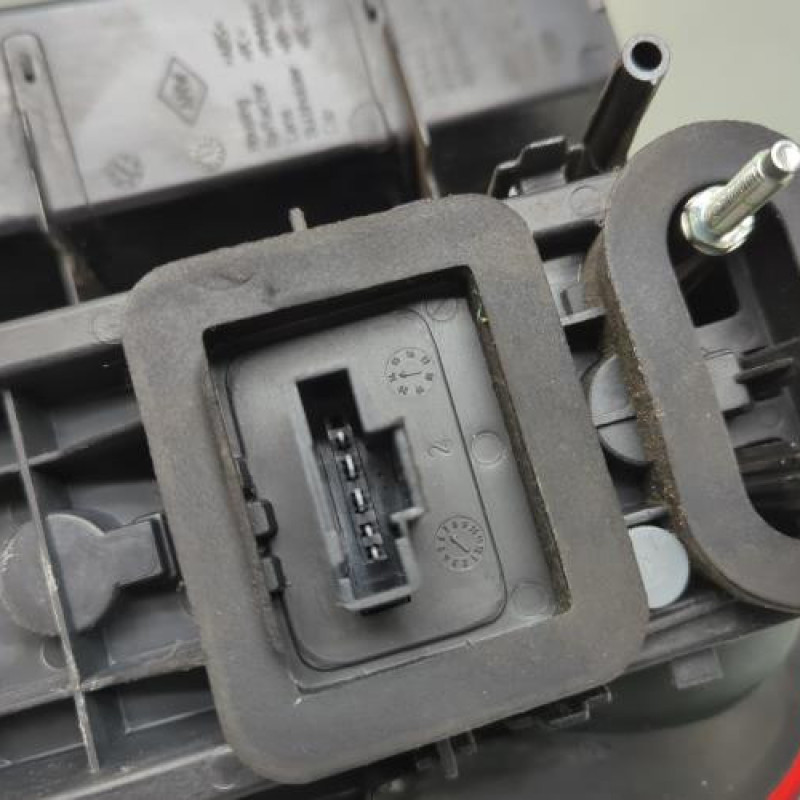 Feu arriere principal droit (feux) DACIA DUSTER 1 Photo n°8