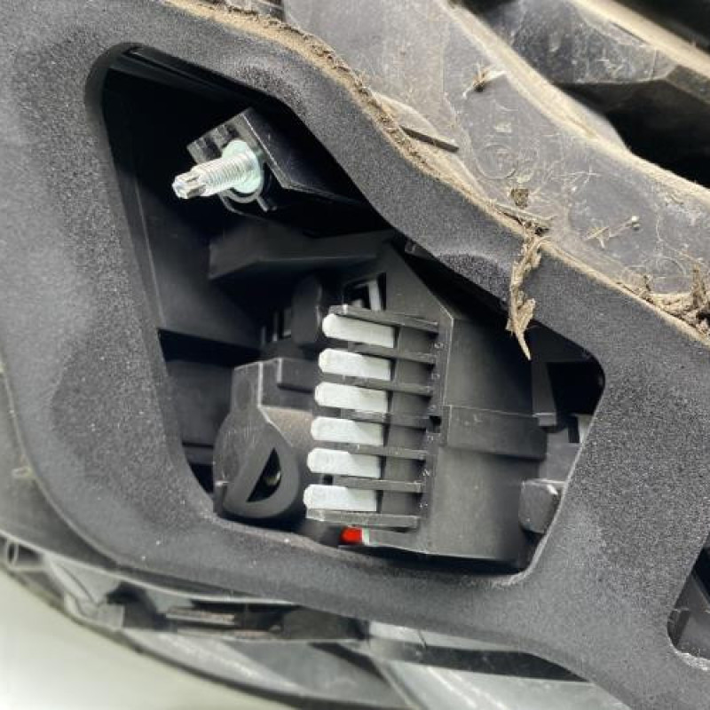 Feu arriere principal droit (feux) OPEL ASTRA H Photo n°3