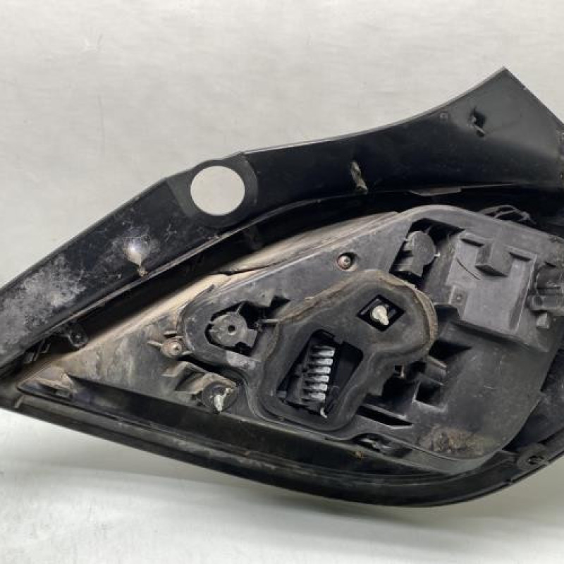 Feu arriere principal gauche (feux) OPEL ASTRA H Photo n°2