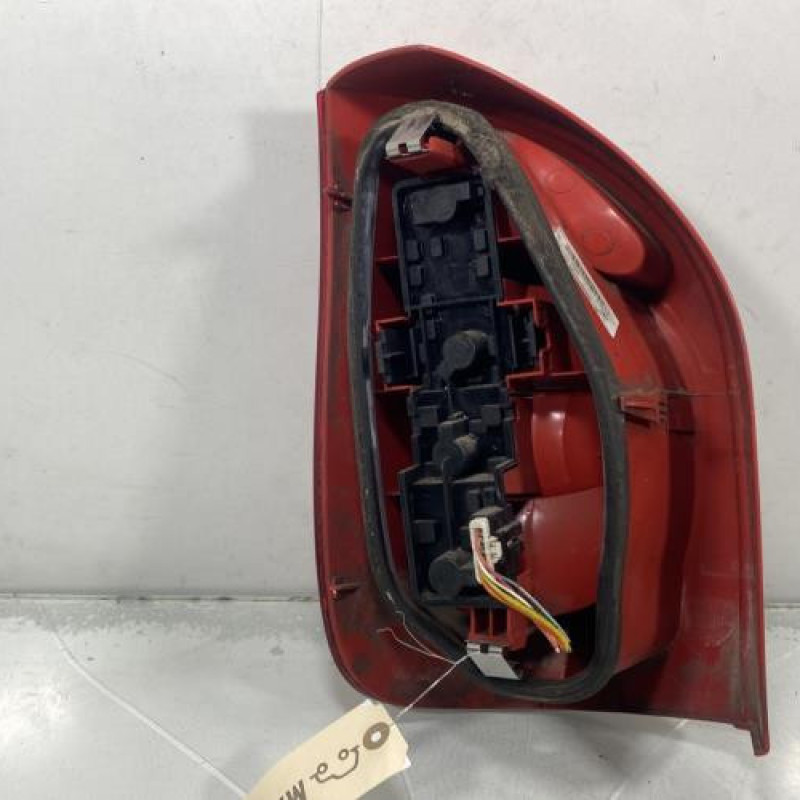 Feu arriere principal droit (feux) CITROEN XSARA PICASSO Photo n°2