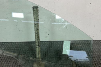 Vitre avant droit PEUGEOT 5008 1 Photo n°1