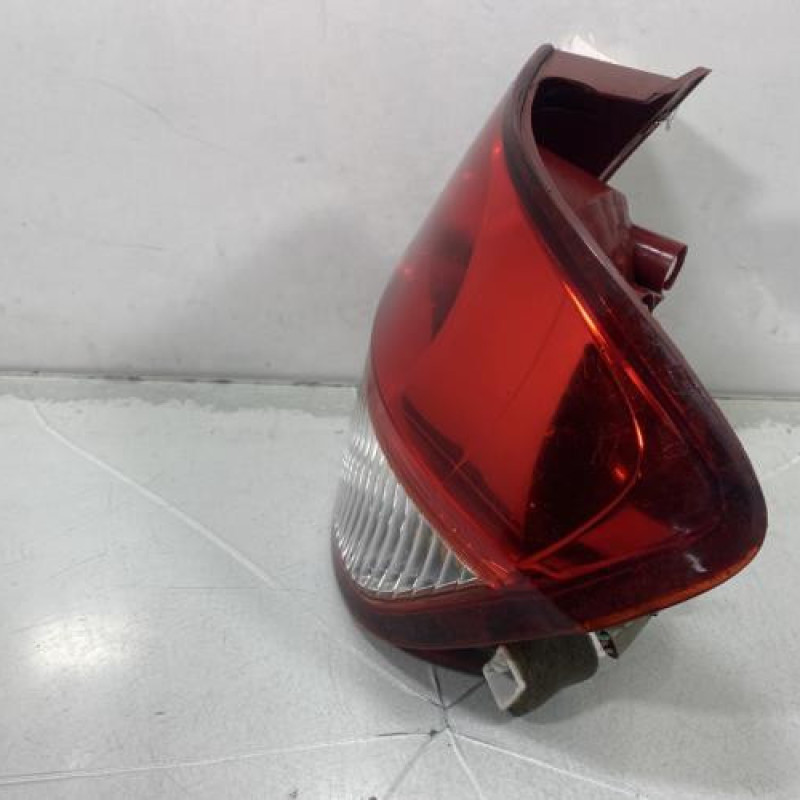 Feu arriere principal droit (feux) HYUNDAI GETZ Photo n°4