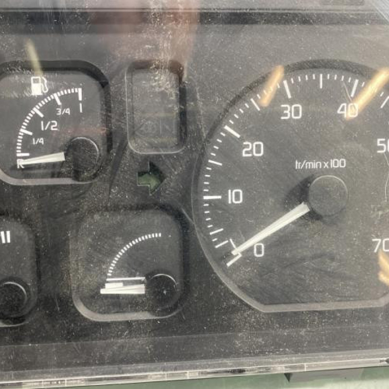 Compteur RENAULT CLIO 1 Photo n°3