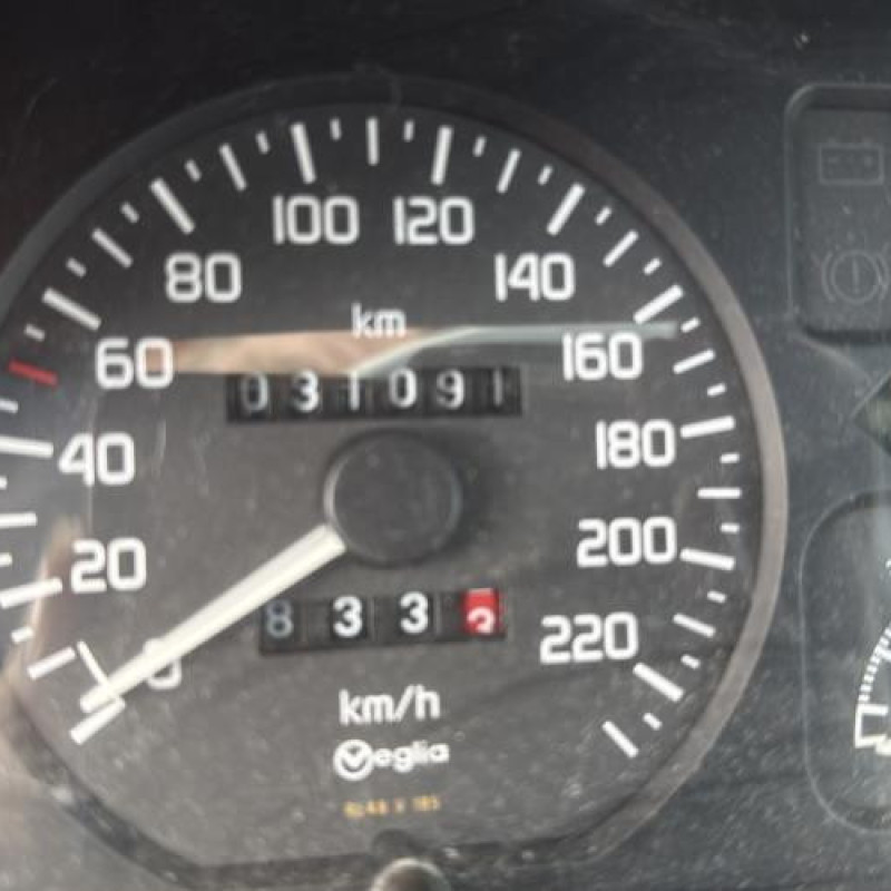 Compteur RENAULT CLIO 1 Photo n°18