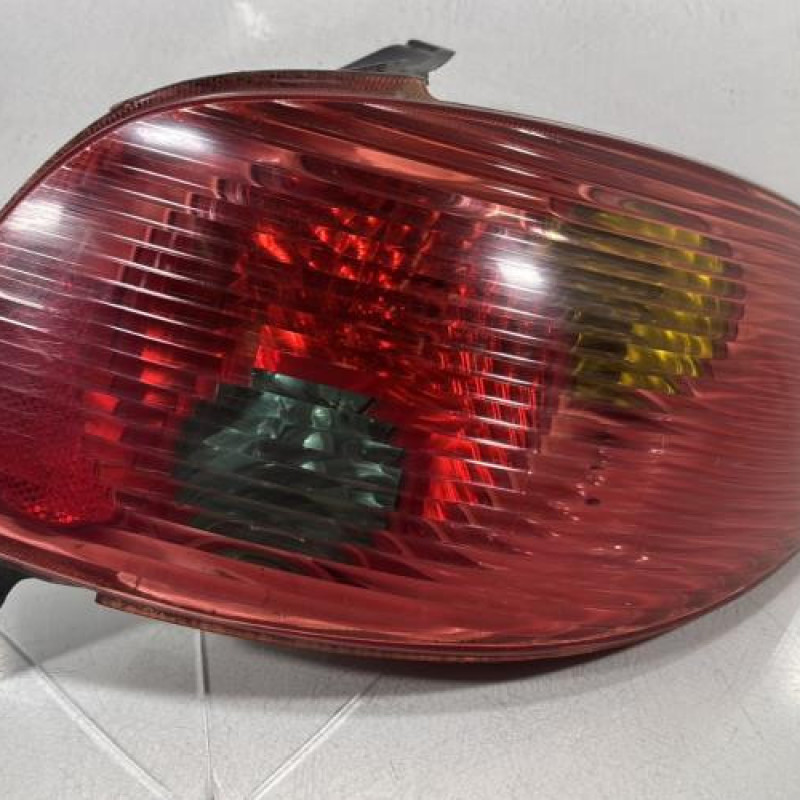 Feu arriere principal droit (feux) PEUGEOT 206 Photo n°1