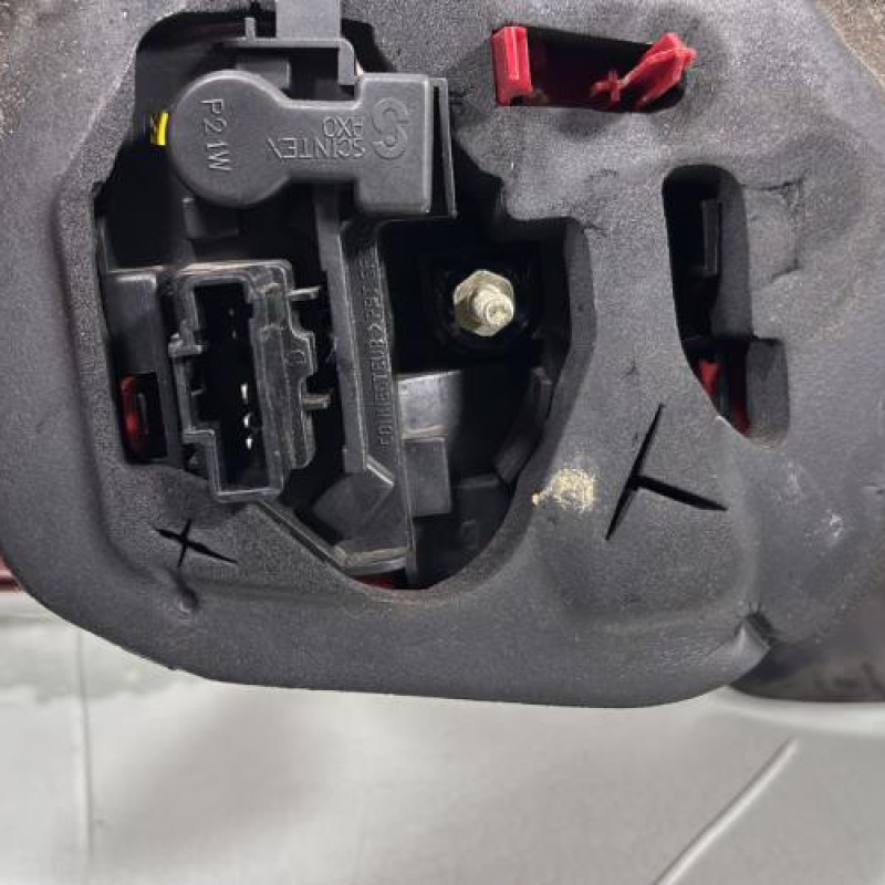 Feu arriere principal droit (feux) PEUGEOT 206 Photo n°3