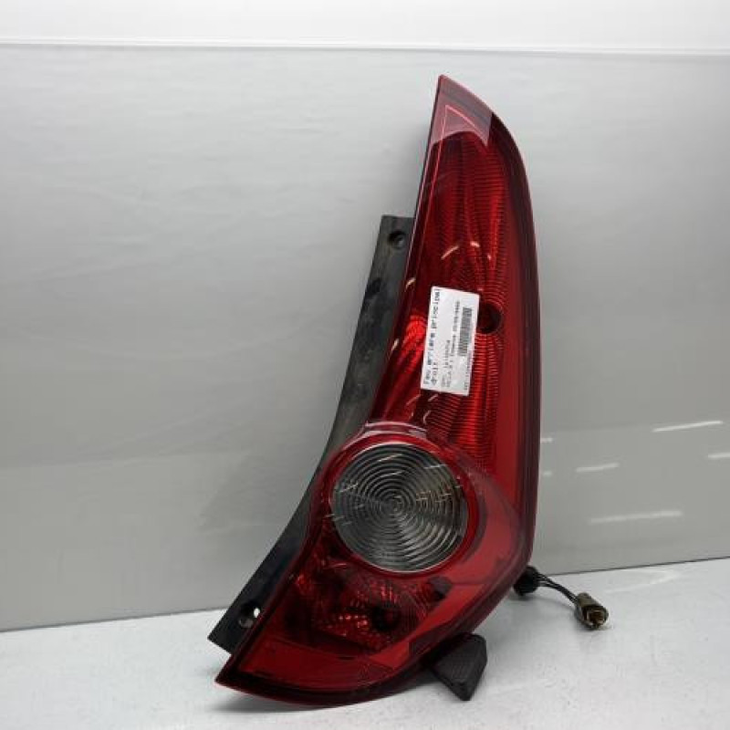 Feu arriere principal droit (feux) OPEL AGILA B Photo n°1