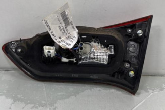 Feu arriere secondaire gauche (feux) TOYOTA YARIS 3