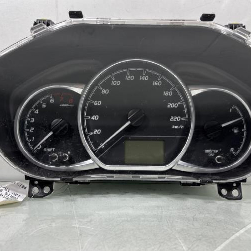 Compteur TOYOTA YARIS 3 Photo n°1