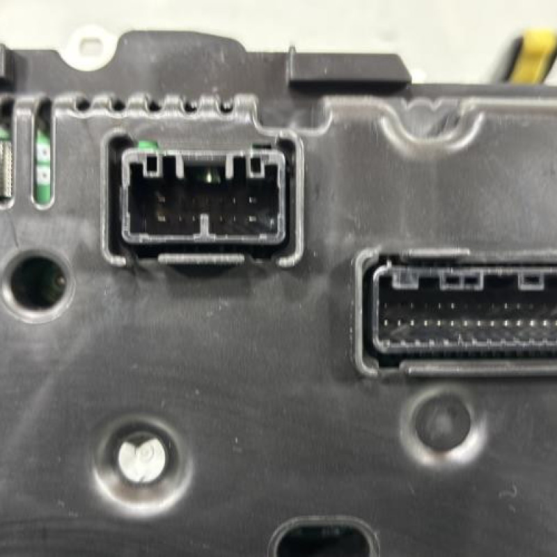 Compteur TOYOTA YARIS 3 Photo n°5