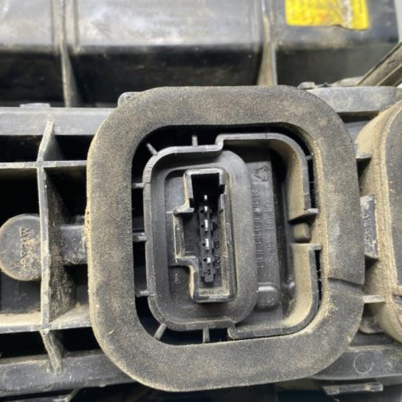 Feu arriere principal droit (feux) DACIA DUSTER 1 Photo n°3