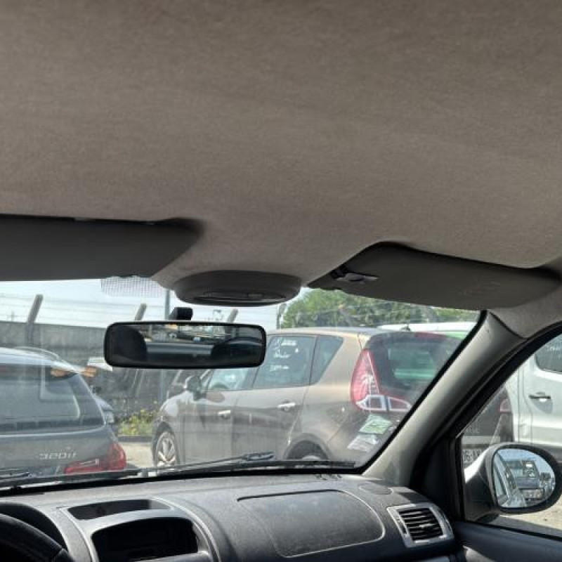 Feu arriere principal gauche (feux) RENAULT CLIO 2 CAMPUS Photo n°18