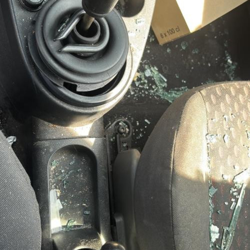 Compteur FORD FIESTA 5 Photo n°20