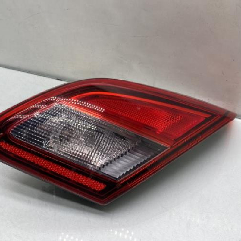 Feu arriere secondaire droit (feux) OPEL CORSA E Photo n°1