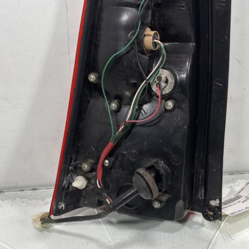 Feu arriere principal droit (feux) MAZDA PREMACY Photo n°5