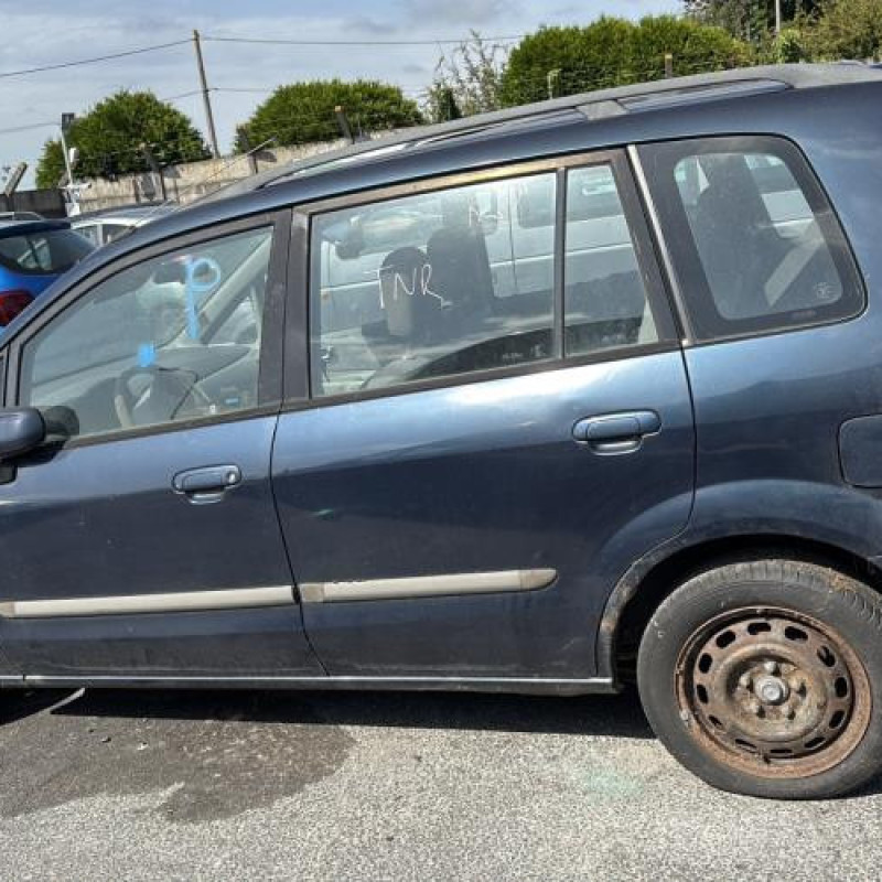 Feu arriere principal droit (feux) MAZDA PREMACY Photo n°13