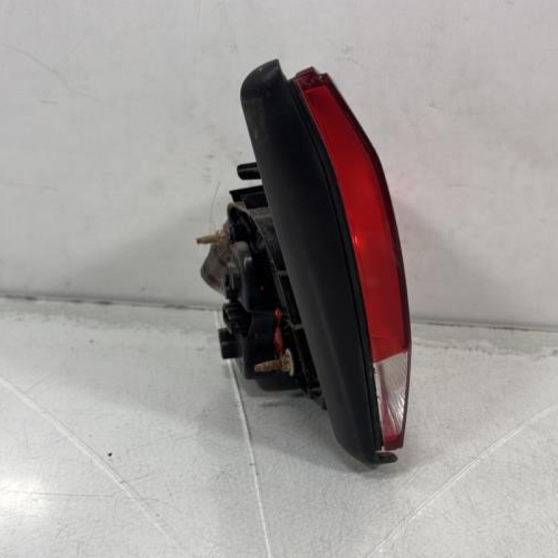 Feu arriere secondaire gauche (feux) VOLKSWAGEN GOLF 6 Photo n°2