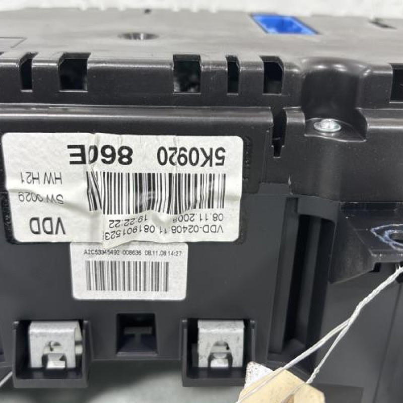 Compteur VOLKSWAGEN GOLF 6 Photo n°8