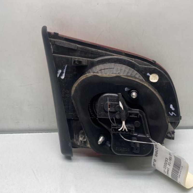 Feu arriere secondaire droit (feux) VOLKSWAGEN GOLF 6 Photo n°2