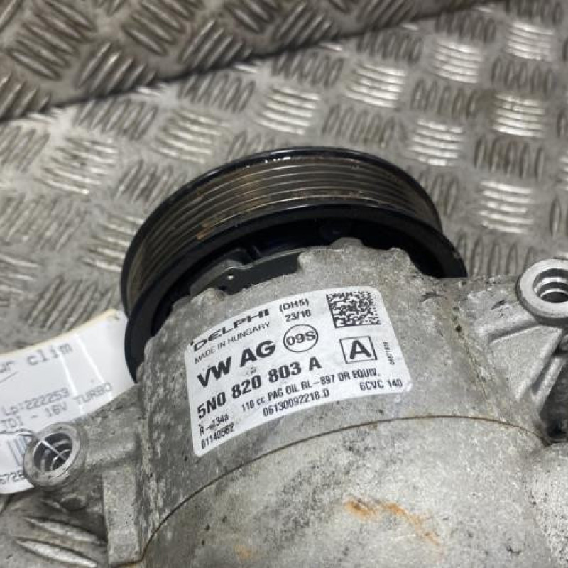 Compresseur clim VOLKSWAGEN GOLF 6 Photo n°3