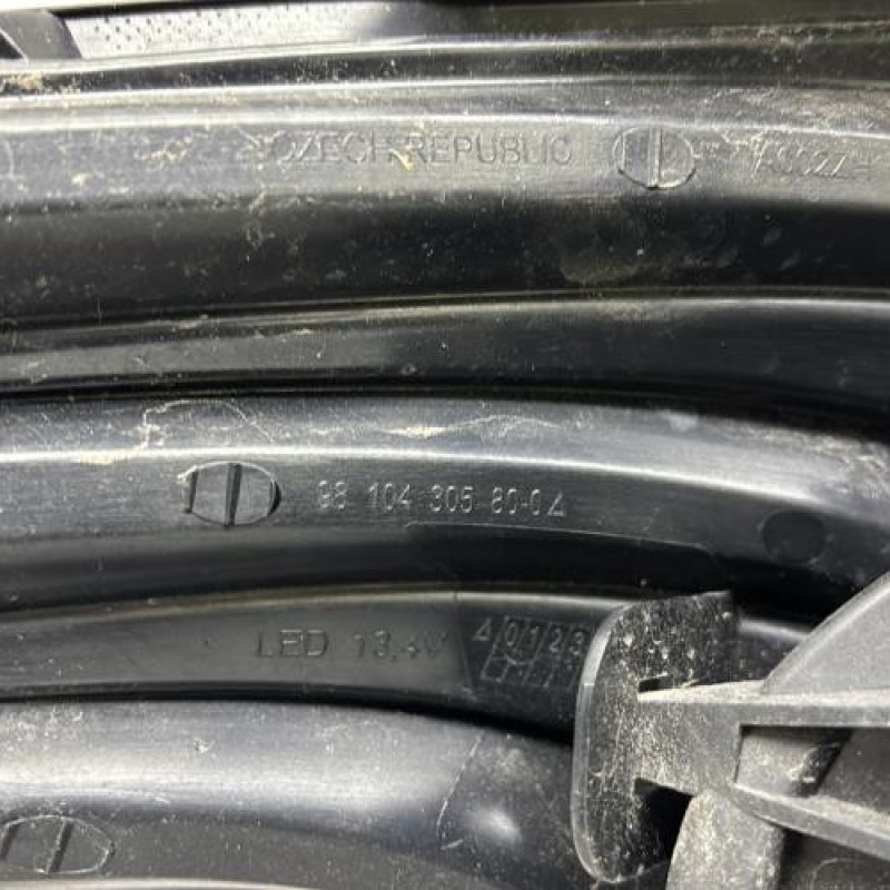 Feu arriere principal droit (feux) PEUGEOT 208 1 Photo n°8