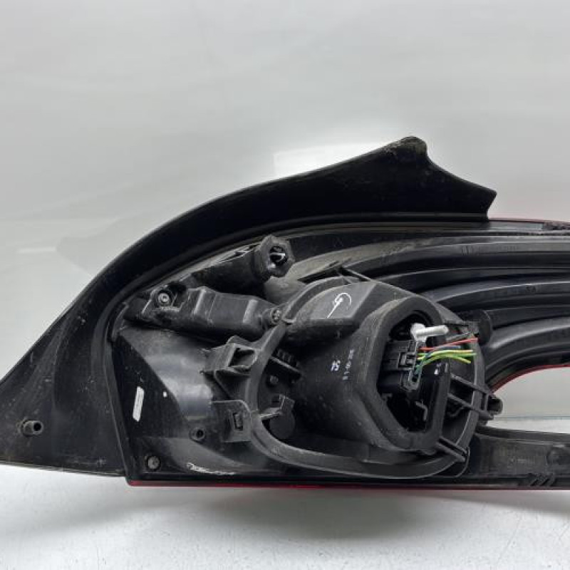 Feu arriere principal gauche (feux) PEUGEOT 208 1 Photo n°5