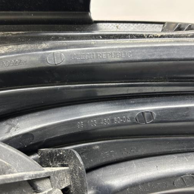 Feu arriere principal gauche (feux) PEUGEOT 208 1 Photo n°7