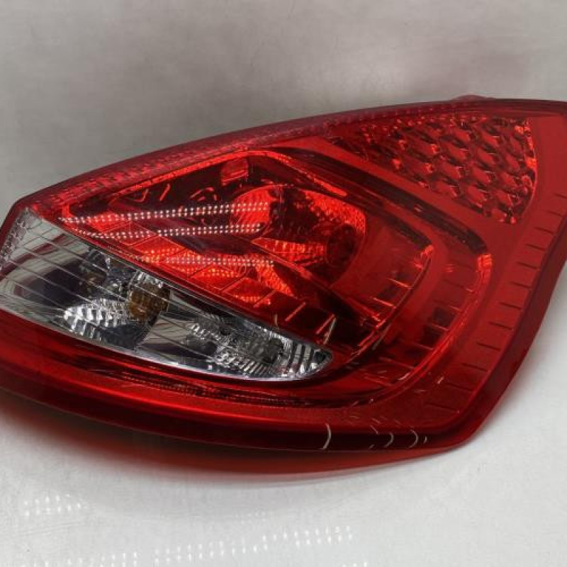 Feu arriere principal droit (feux) FORD FIESTA 6 Photo n°1