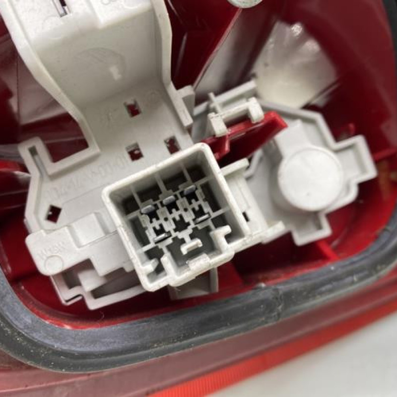 Feu arriere principal droit (feux) FORD FIESTA 6 Photo n°3