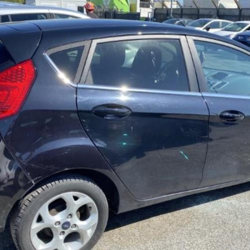 Feu arriere principal droit (feux) FORD FIESTA 6 Photo n°15