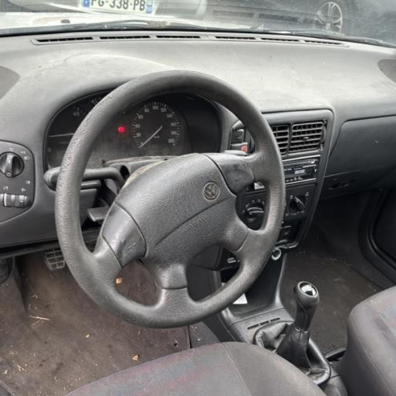 Feu arriere principal droit (feux) VOLKSWAGEN POLO 3 Photo n°16