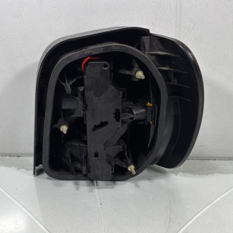 Feu arriere principal gauche (feux) VOLKSWAGEN POLO 3 Photo n°3