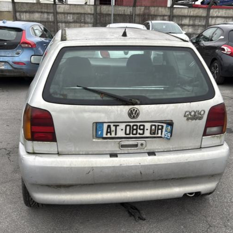Feu arriere principal gauche (feux) VOLKSWAGEN POLO 3 Photo n°9