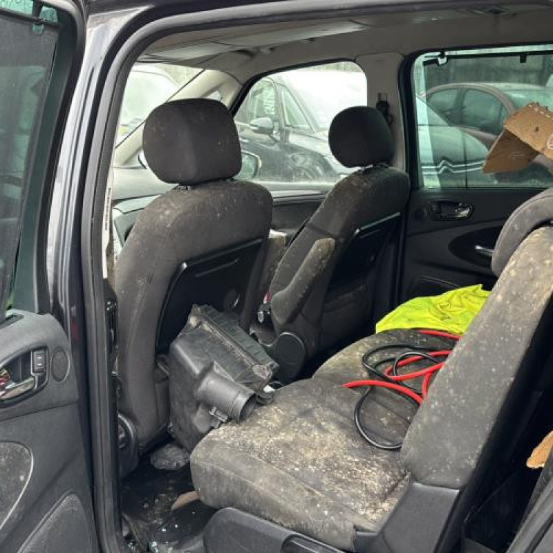 Feu arriere principal gauche (feux) FORD GALAXY 2 Photo n°14