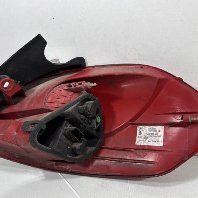 Feu arriere principal gauche (feux) RENAULT CLIO 3 Photo n°4