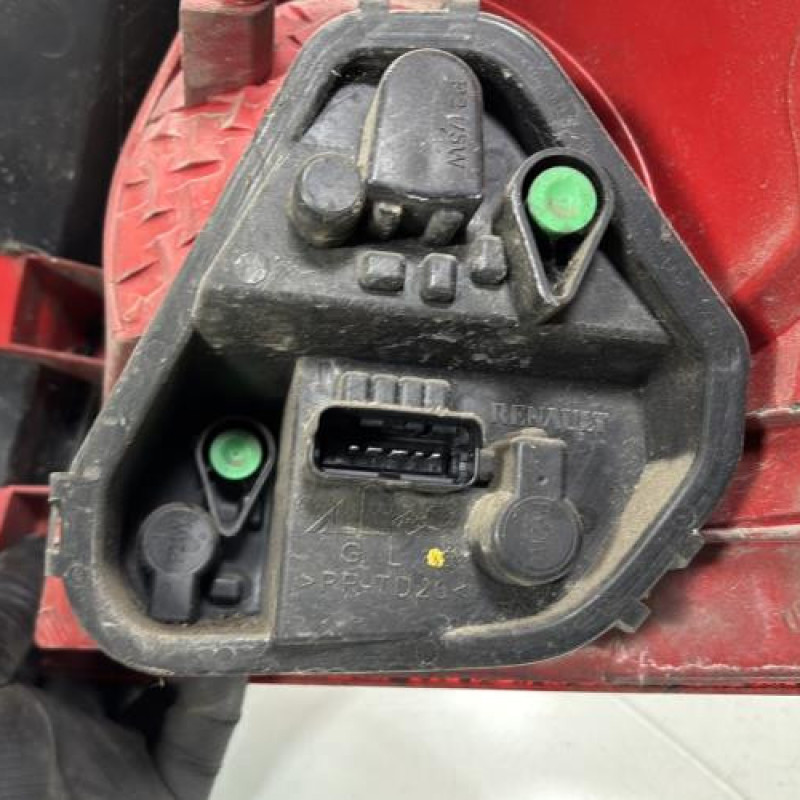 Feu arriere principal gauche (feux) RENAULT CLIO 3 Photo n°5