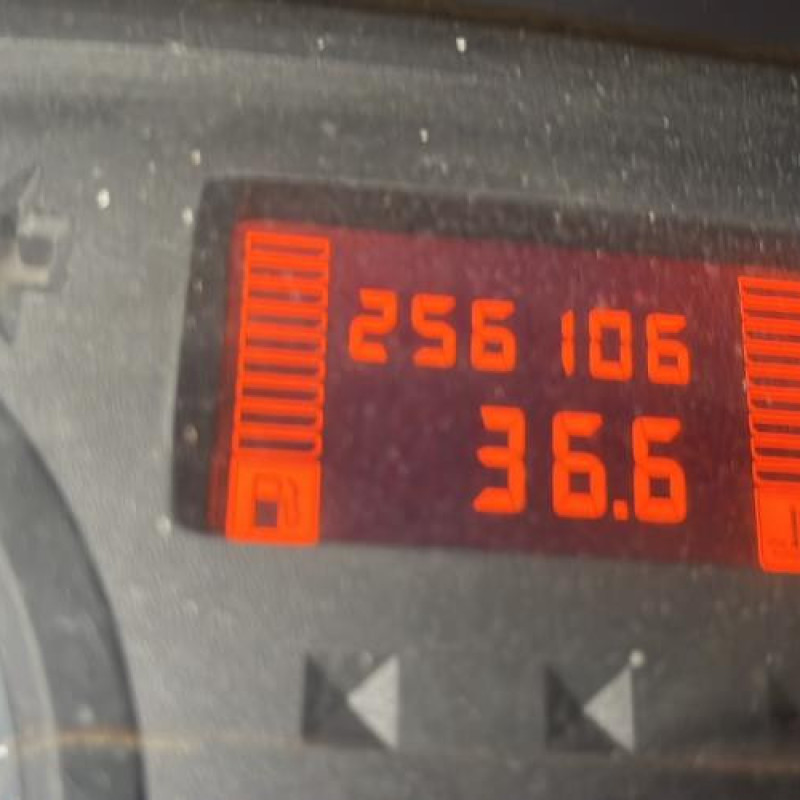 Leve vitre electrique avant droit RENAULT CLIO 2 Photo n°15