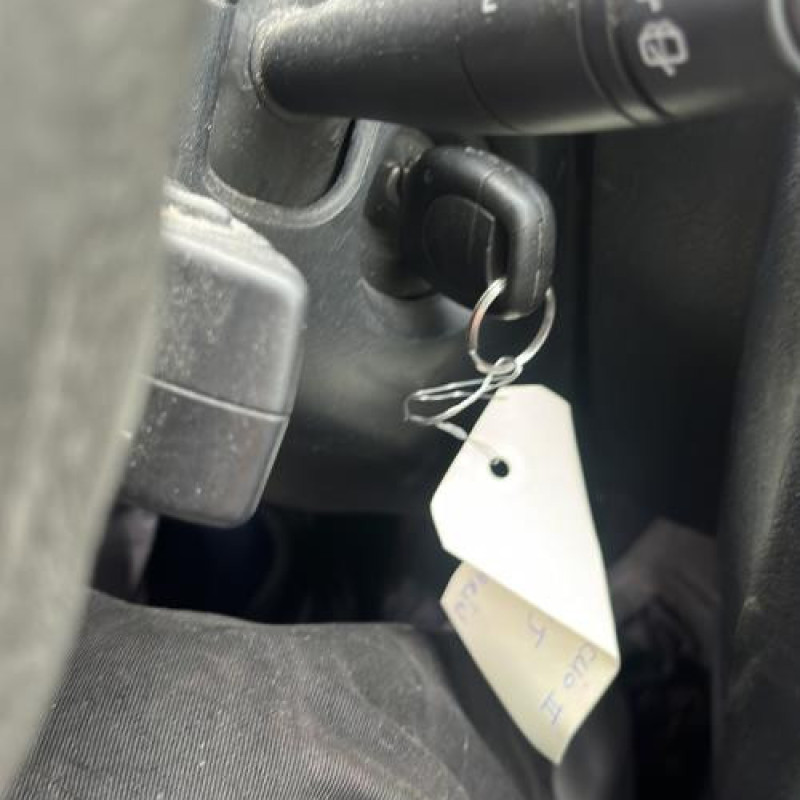 Leve vitre electrique avant droit RENAULT CLIO 2 Photo n°17