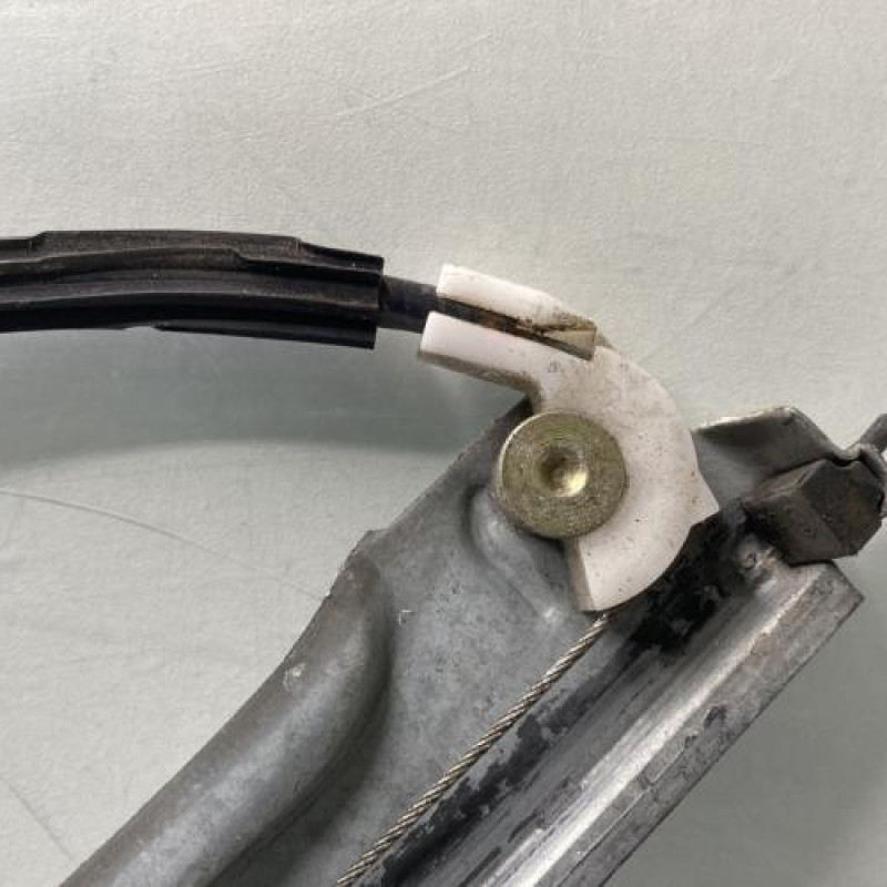 Leve vitre electrique avant gauche CITROEN XSARA PICASSO Photo n°7