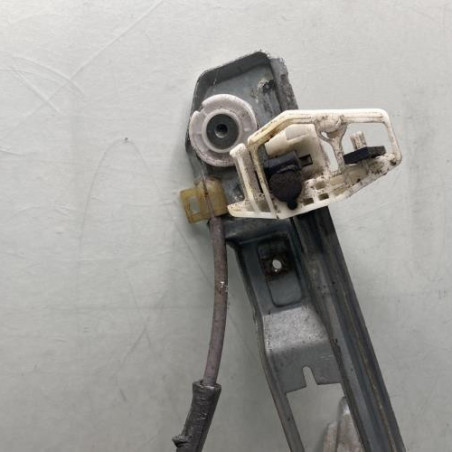 Leve vitre electrique avant droit RENAULT MEGANE 2