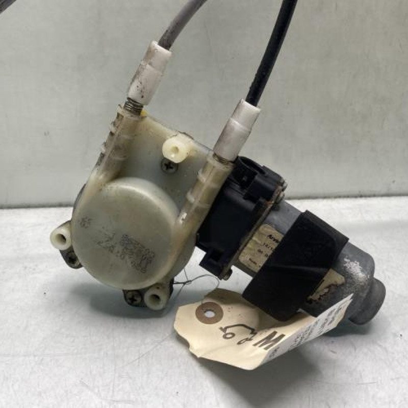 Leve vitre electrique avant droit RENAULT MEGANE 2 Photo n°6