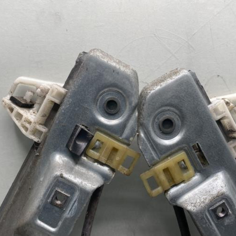 Leve vitre electrique avant droit RENAULT MEGANE 2 Photo n°8