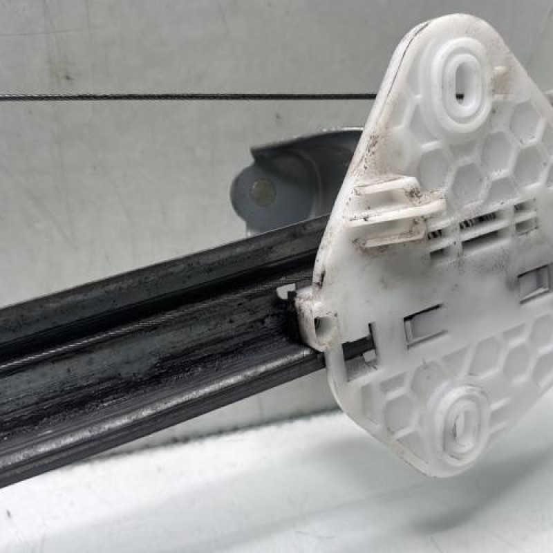 Leve vitre electrique avant gauche DACIA LOGAN 1 Photo n°4