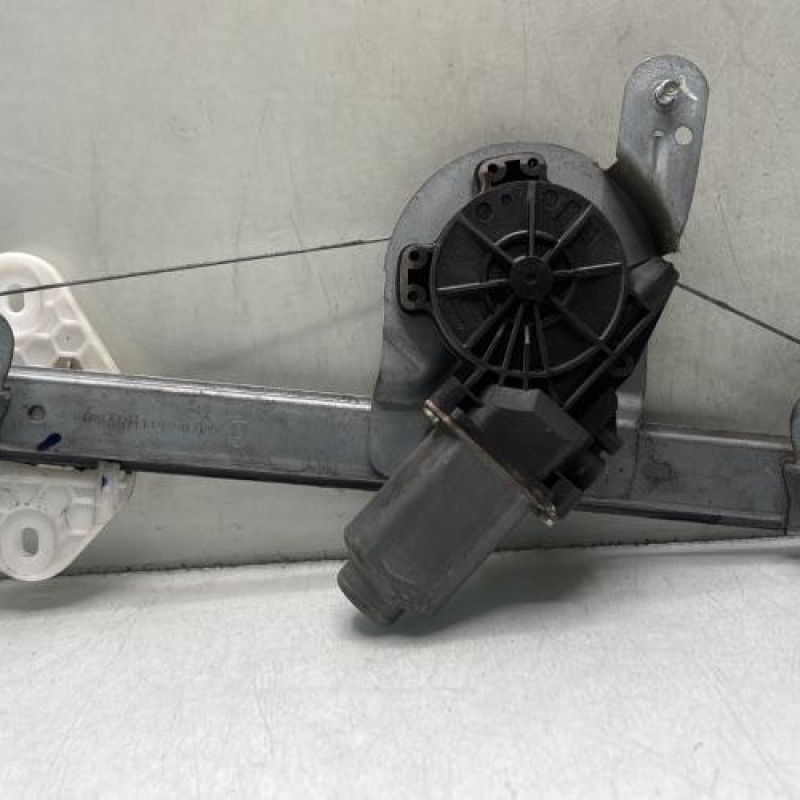 Leve vitre mecanique arriere gauche DACIA LOGAN 1 Photo n°1