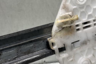 Leve vitre electrique avant gauche DACIA LOGAN 1