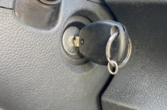 Leve vitre electrique avant gauche DACIA LOGAN 1