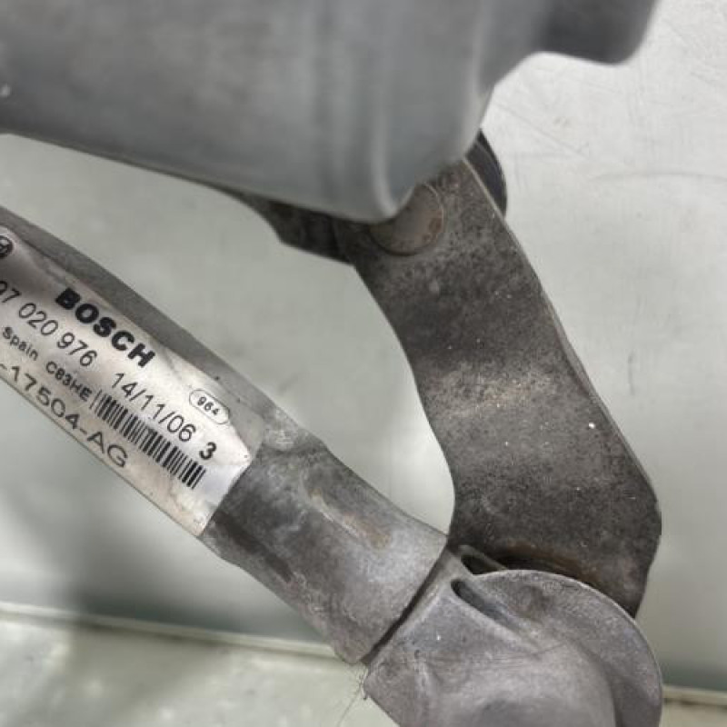 Moteur essuie glace avant gauche FORD GALAXY 2 Photo n°4