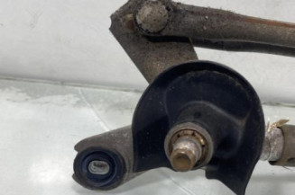 Moteur essuie glace avant TOYOTA YARIS 2