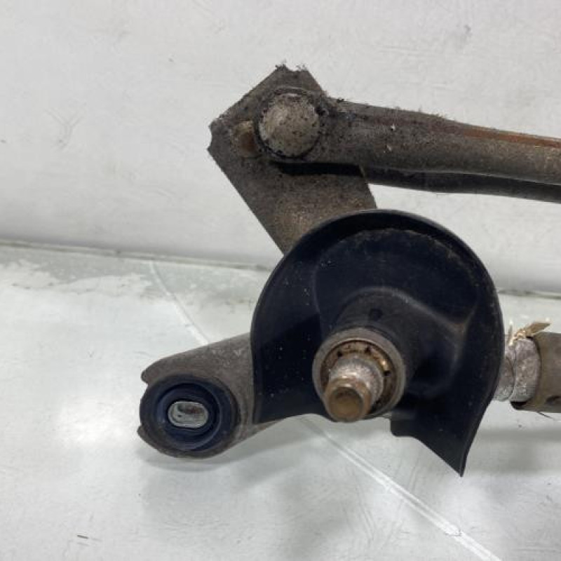 Moteur essuie glace avant TOYOTA YARIS 2 Photo n°3