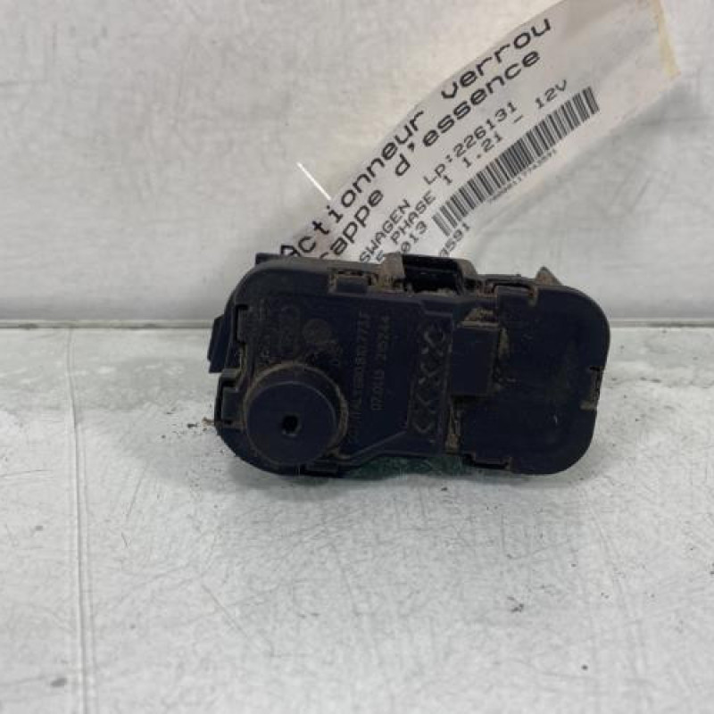 Actionneur verrou trappe d'essence VOLKSWAGEN POLO 5 Photo n°1